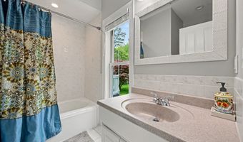 518 Hoyt St, Darien, CT 06820