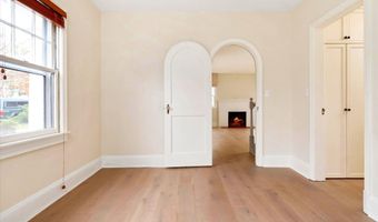 3 CHESTER Ave, Annapolis, MD 21403