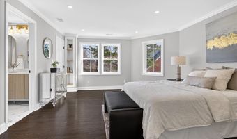 1607 N GLEBE Rd, Arlington, VA 22207