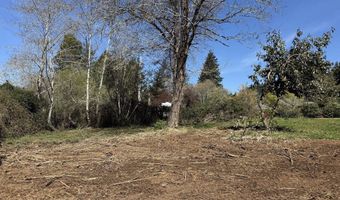 1300 HAMPTON Rd, Brookings, OR 97415
