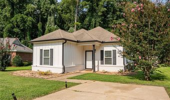 724 ELLIS St, Auburn, AL 36832