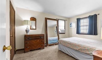 38 Harrison Ave 2, Newport, RI 02840