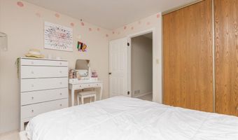 640 Painted Vista Dr, Ballwin, MO 63021