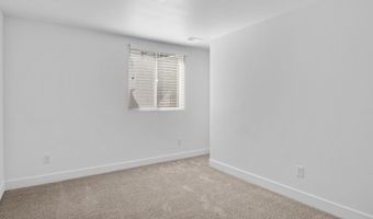 1046 W ALBION Mdw, Bluffdale, UT 84065