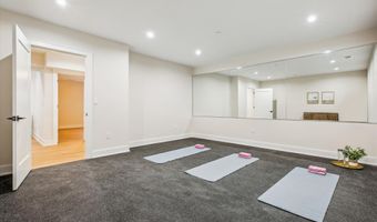 10033 CLUE Dr, Bethesda, MD 20817