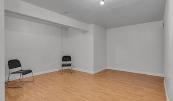 320 Harrison Ct, Auburn, KS 66402