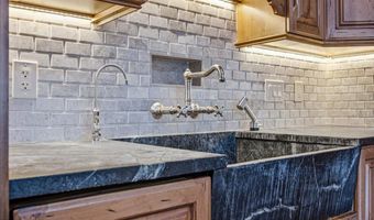 1061 W Beaver Creek Blvd # H303, Avon, CO 81620