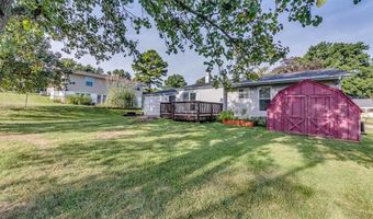 382 Cedar Run Dr, Ballwin, MO 63021