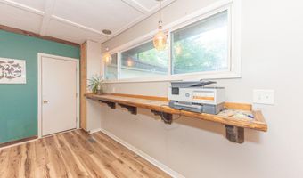 275 Highlake Ave, Ann Arbor, MI 48103