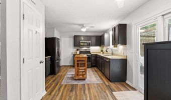225 Royal Colony Ct, Alpharetta, GA 30022