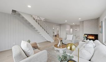 810 Omar Dr, Escondido, CA 92025