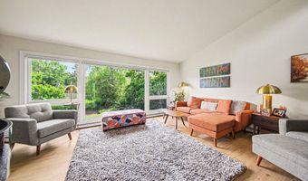 1815 Arbordale St, Ann Arbor, MI 48103