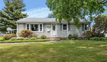 83 Bateman Ave, Cranston, RI 02920
