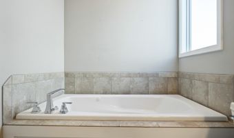 1411 S 7th St, Adel, IA 50003