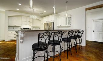 9324 Forest Rd, Abbeville, LA 70510