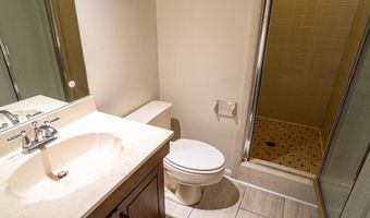 5012 LARNO Dr, Alexandria, VA 22310
