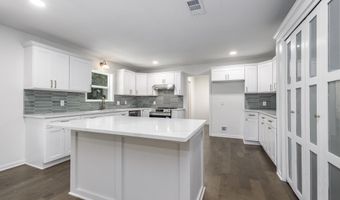 2 Western Hills Dr, Arkadelphia, AR 71923
