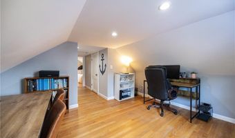 33 Providence Ave, East Providence, RI 02915
