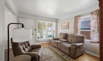 9864 Quandt Ave, Allen Park, MI 48101