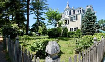 45 Ayrault Ave 8, Newport, RI 02840