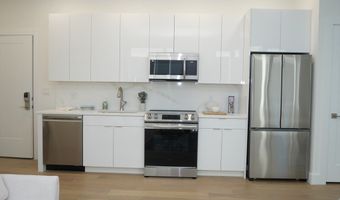 38 Hichborn 101, Boston, MA 02135