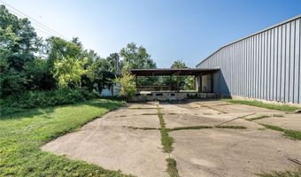 909 C St, Barling, AR 72923