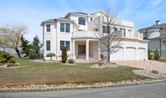 1100 ISLAND Dr, Bayville, NJ 08721