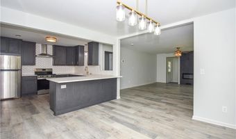 1706 SIMPSON St, Alexander City, AL 35010