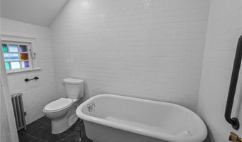 140 Main St, Lincoln, RI 02838