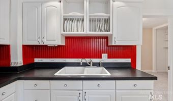 512 Broadway Ave N, Buhl, ID 83316