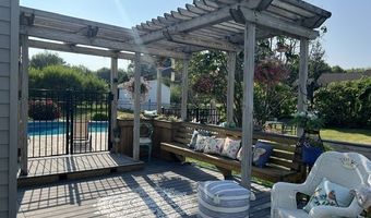 18 Carriage Dr, Burlington, CT 06013