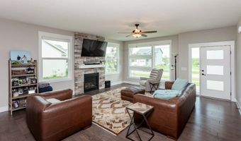 625 Meadow Rd, Adel, IA 50003