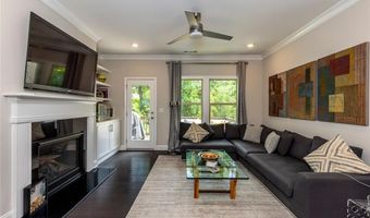 1616 Prestwick Ln, Dunwoody, GA 30338
