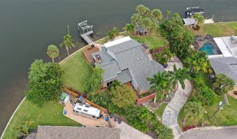 769 KINGSTON Ct, Apollo Beach, FL 33572