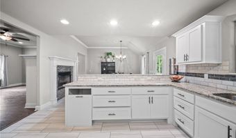 10 Wendron Ln, Bella Vista, AR 72714