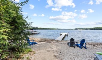 301 PRIDE FARM Rd, Falmouth, ME 04105
