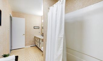 3 DOVER Ct, Bear, DE 19701