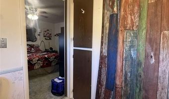 202 N Division St, Cowley, WY 82420