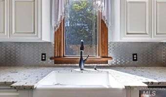 904 E Belmont St, Caldwell, ID 83605