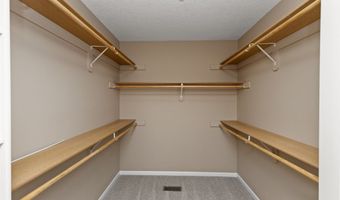 707 NE 46th Ct, Ankeny, IA 50021