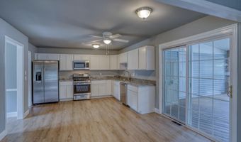 123 CANDLEWICKE Dr, Dover, DE 19901