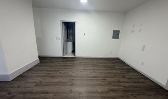 28 E 32ND St 2, Bayonne, NJ 07002