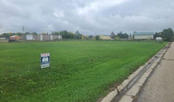 102 11th St E, Bottineau, ND 58318