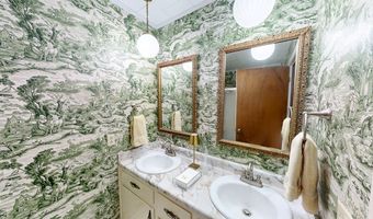 402 Park St, Ashford, AL 36312