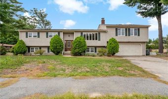 2 Huckleberry Rd, Coventry, RI 02816