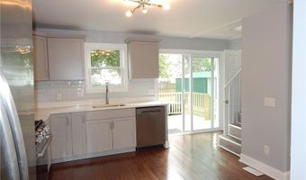 52 Hillwood St, Cranston, RI 02920