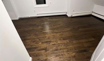 55 E 21ST St, Bayonne, NJ 07002