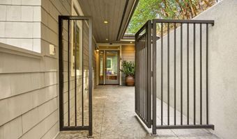 545 Ashland Creek Dr, Ashland, OR 97520