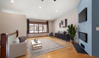 400 Oakland Pl NE 9, Austin, MN 55912