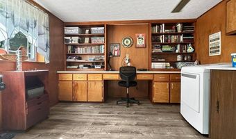1041 S Columbus Cir, Ashland, OH 44805